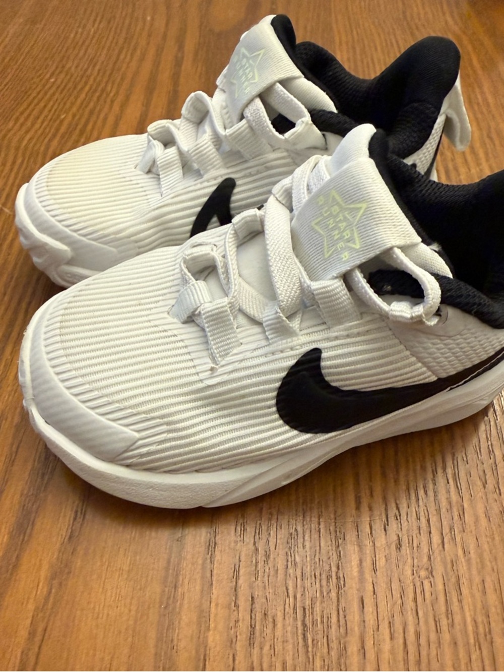 Nike Kids White and Black Low-Top Sneakers